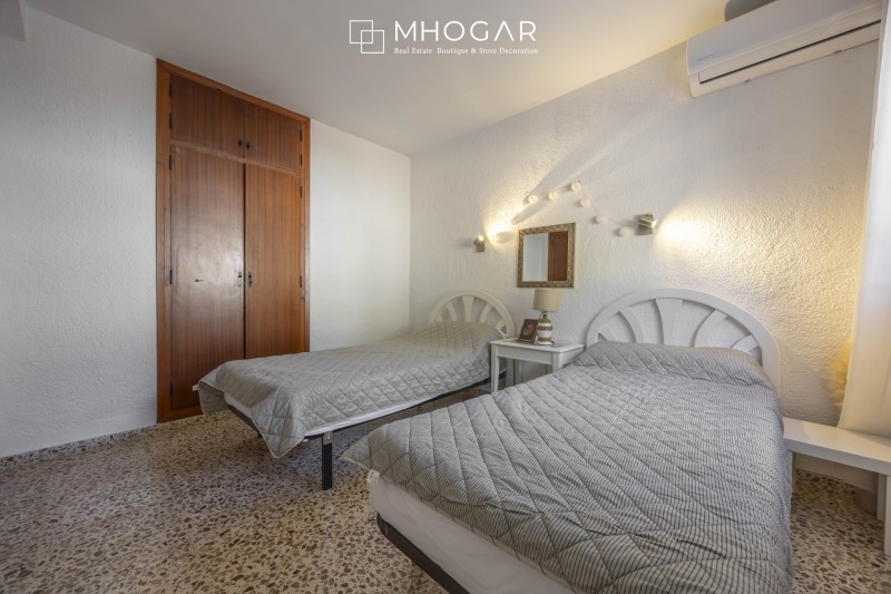 Venta - Villa mediterránea frente a la Cala Baladrar con un gran potencial en, Benissa Costa Blanca! 